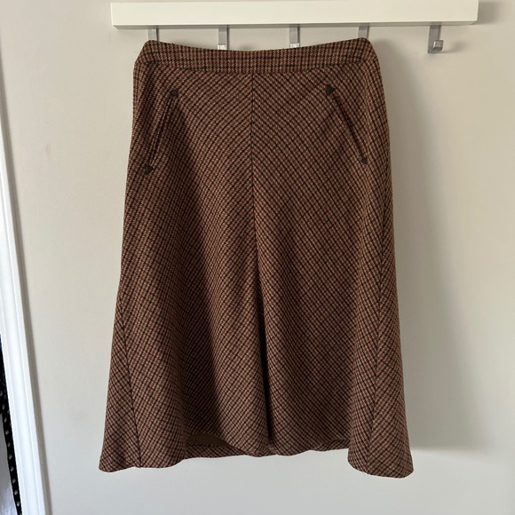 MIDI Librarian Skirt - Picture 1 of 3